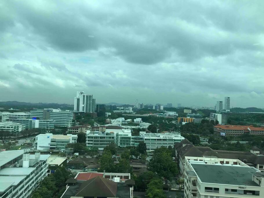 Apartment Cozy Cybersqaure Apex Wifi With Free Parkin & Netflix 107 *